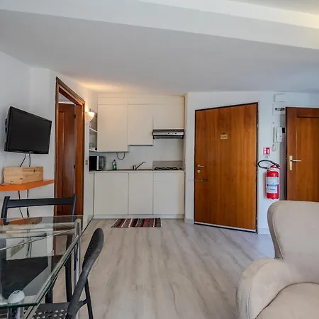 La Terrazza Su - Vicinanze Piazza Erbe Lägenhet